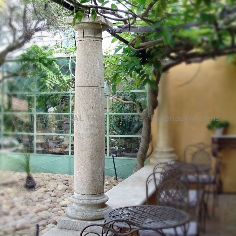 Tailor-made and handcrafted stone column for outdoor landscaping : Atelier Alain BIDAL