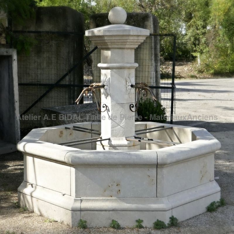 Garden fountain by the stonemason Alan Bidal in Provence.