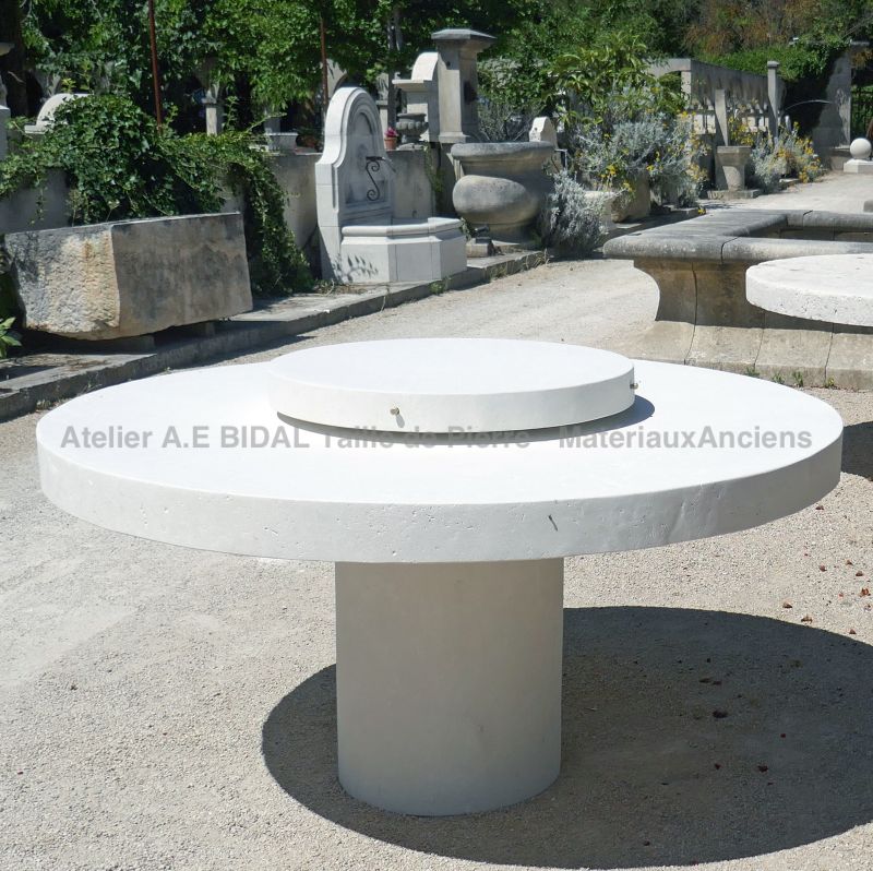 Garden table - Stone table for outdoors or indoors by the stonemason Alain Bidal.